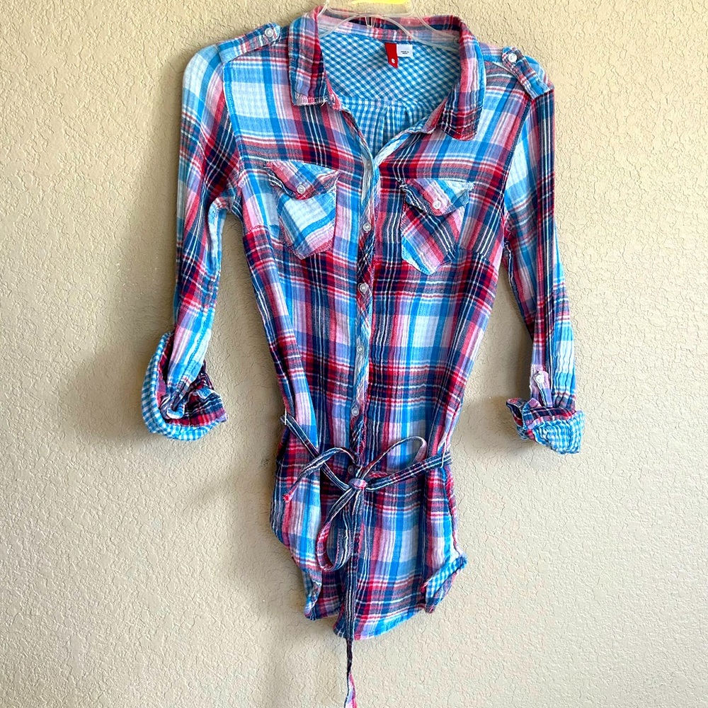 Adorable Light Flannel, Blues and Reds with Cross Tie